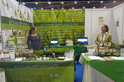 Sophie, Alina and Jill Swyers at Healthy Living Expo 2013 2